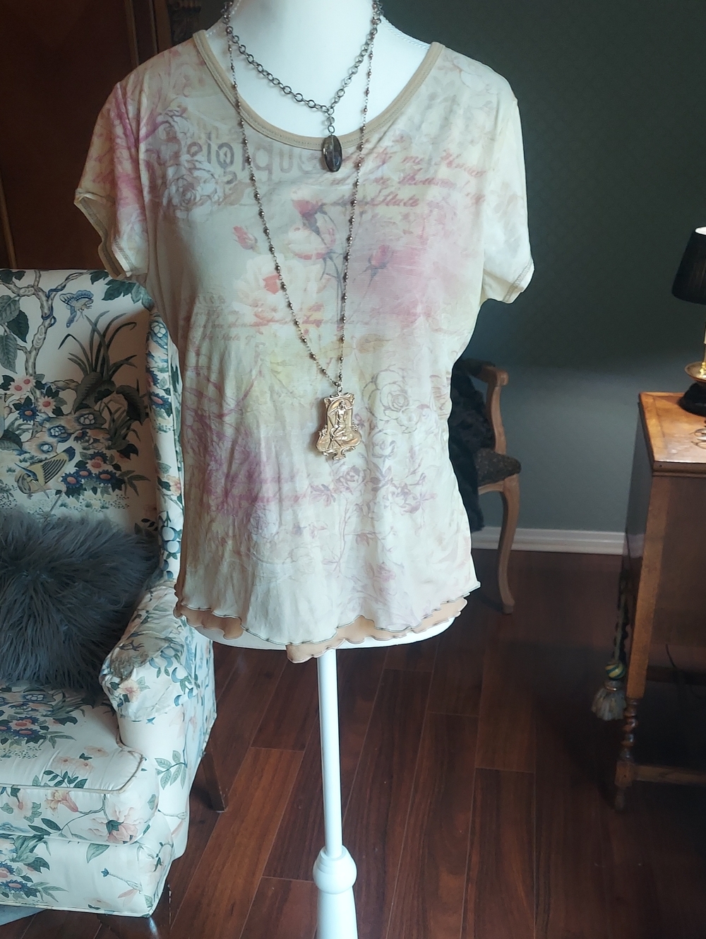 Susan Lawrence Soft Floral Short-Sleeve Tee in Cream and Pink Wash